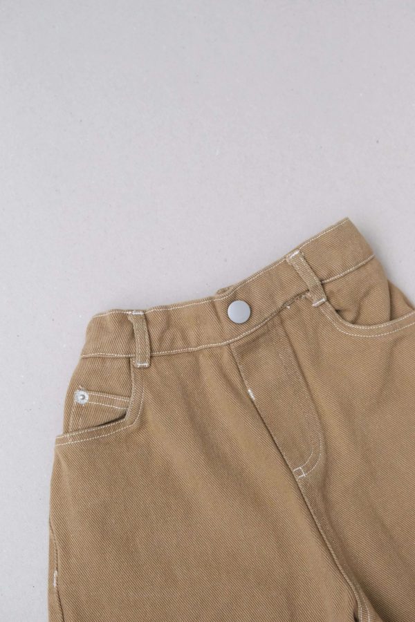 flatlay of the Arthur Worker Pants in Khaki by the brand Alfred