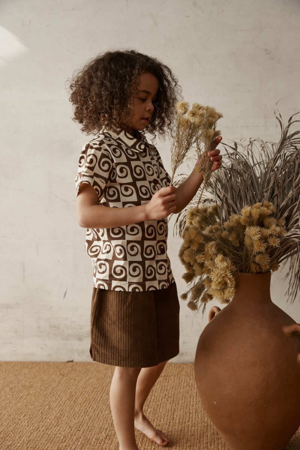 the Barney Skirt in Brown by the brand Alfred