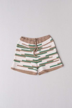 the knitted Zemelapis Shorts in Land by the brand The Knotty Ones