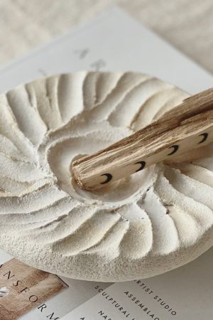 Example of how you can use the Siipi Tray by Marlies Huybs for burning palo santo