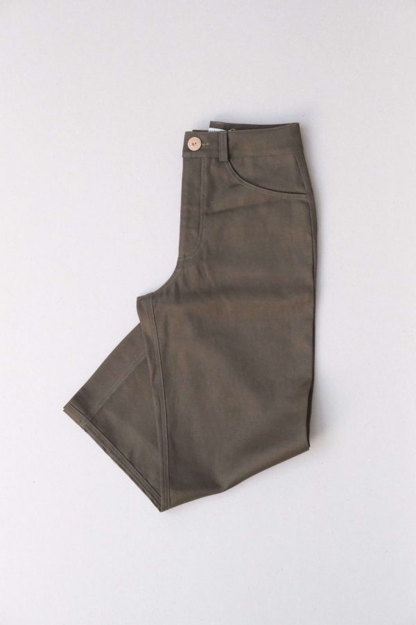 flatlay of the organic cotton & hemp Pierrot Pants in Olive by the brand Harly Jae