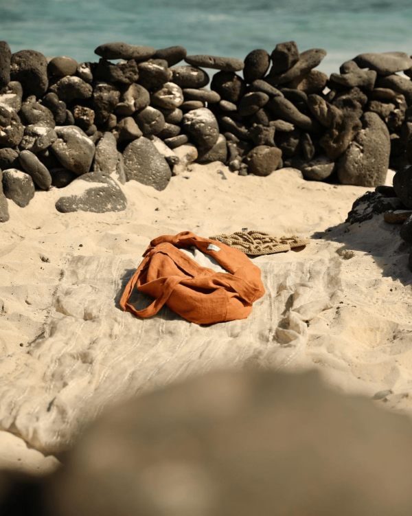 outdoor photo of the Lua Bag in Caramel by the brand the Sept