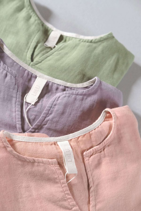 the organic cotton Leonardo Shirt in Dryed Green, Lavender & Peach by the brand LiiLU