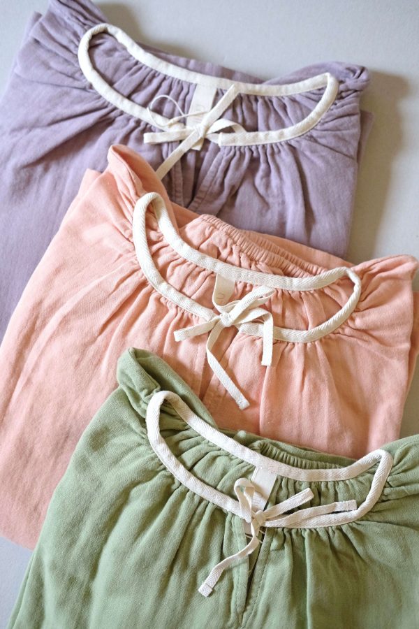 the organic cotton Lili Blouse in Dryed Green, Peach & Lavender by the brand LiiLU
