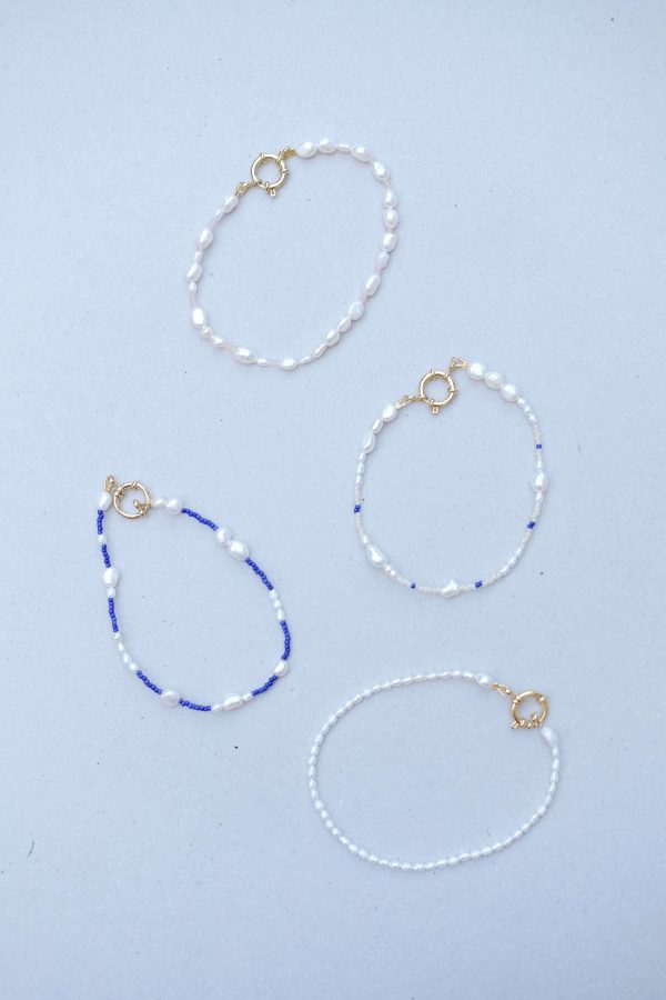 Pearl anklet 05 in white made for Morsel Store by the brand Lily & May