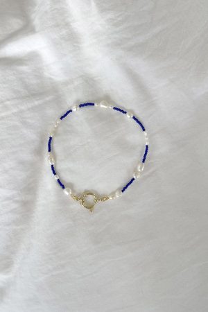 Pearl anklet 07 in white and Blue made for Morsel Store by the brand Lily & May