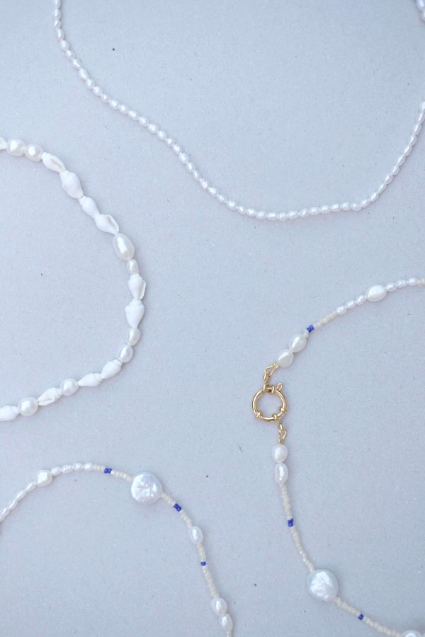 Pearl Necklace 04 in white and Blue made for Morsel Store by the brand Lily & May