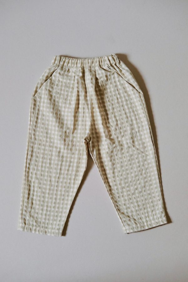 the Remy Pant in Tea organic cotton by the sustainable brand LiiLU. Curated by Morsel Store, located on Mallorca