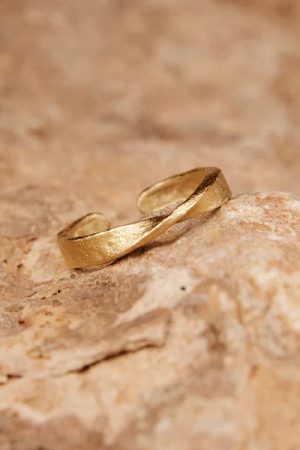 the Bellina Ring in gold by the sustainable jewellery brand Agapé Studio, curated by Morsel Store