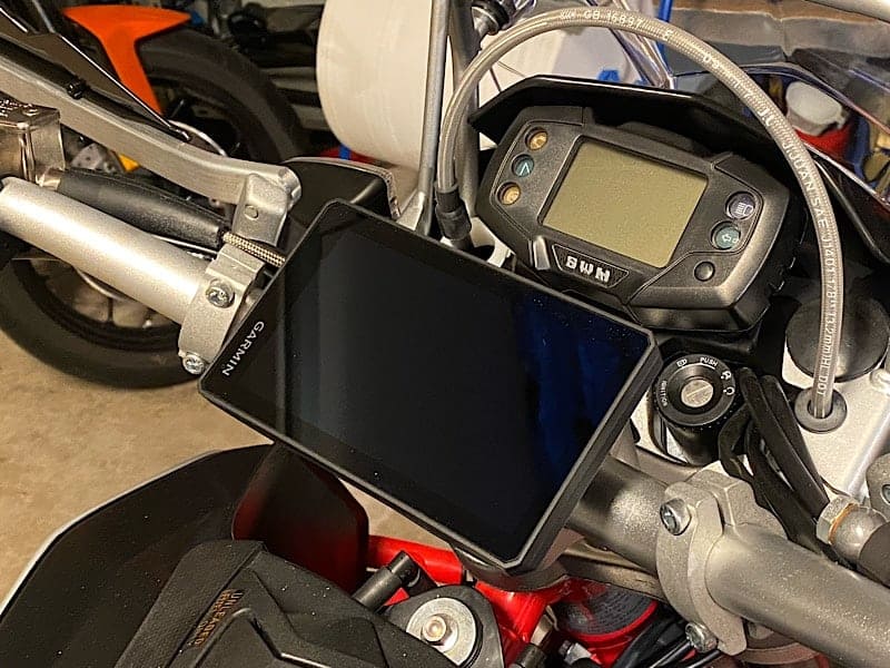 Garmin Zumo XT installation … Motorcycle Life