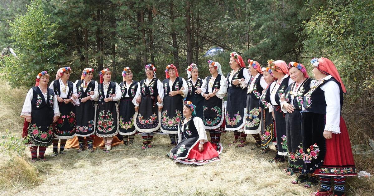 Worldwide tribute to Bulgarian Folk Music Move2Bulgaria