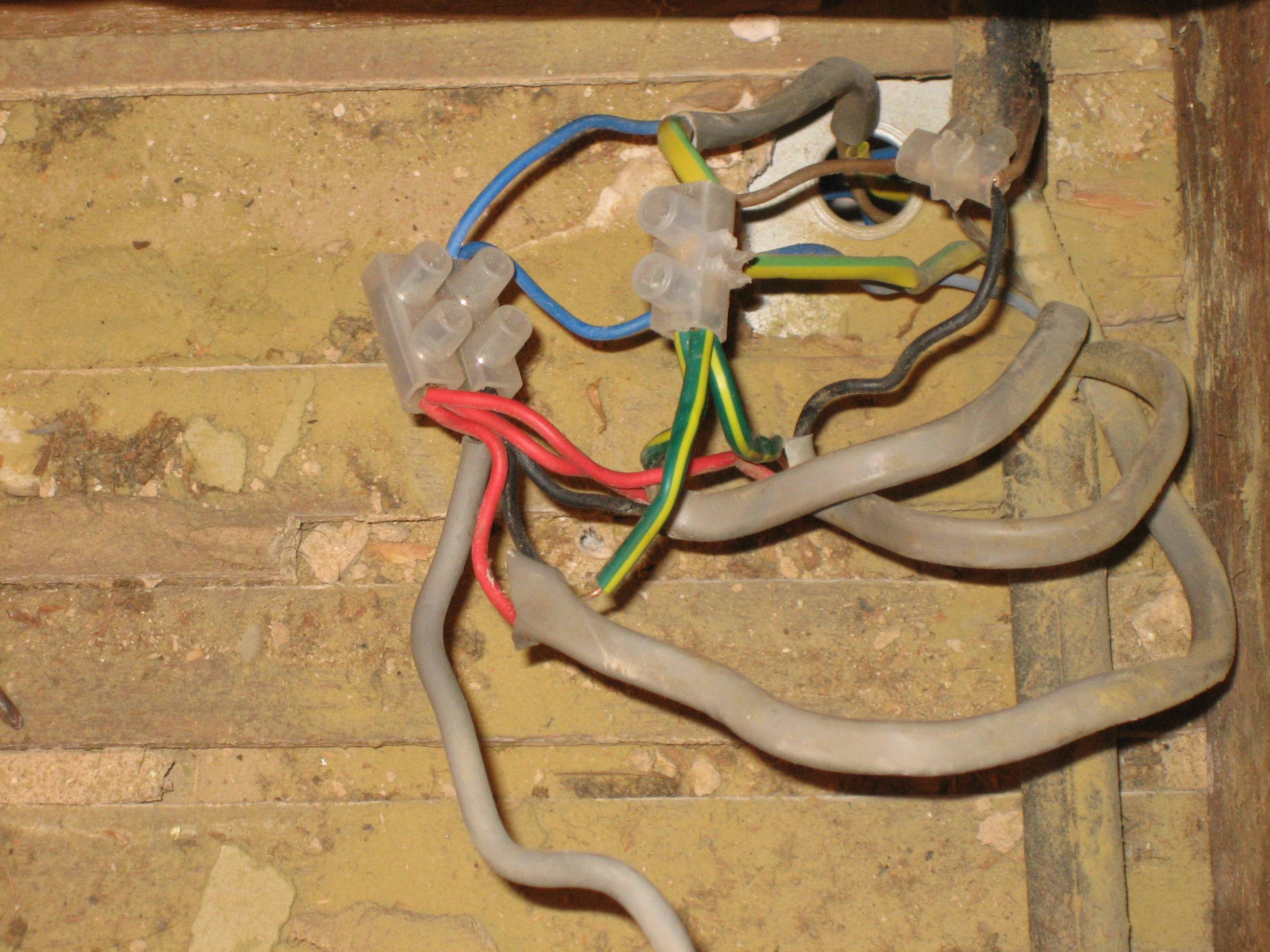 How-much-to-rewire-a-house-uk-8