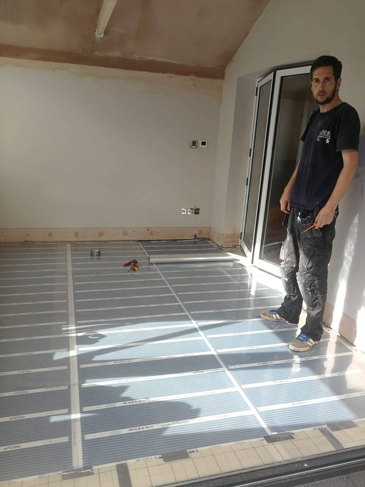 underfloor heating installers in Wakefield MPS Ltd 0113 3909670