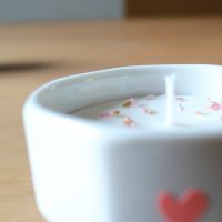 Bougie Confettis de Fleurs – Image 4