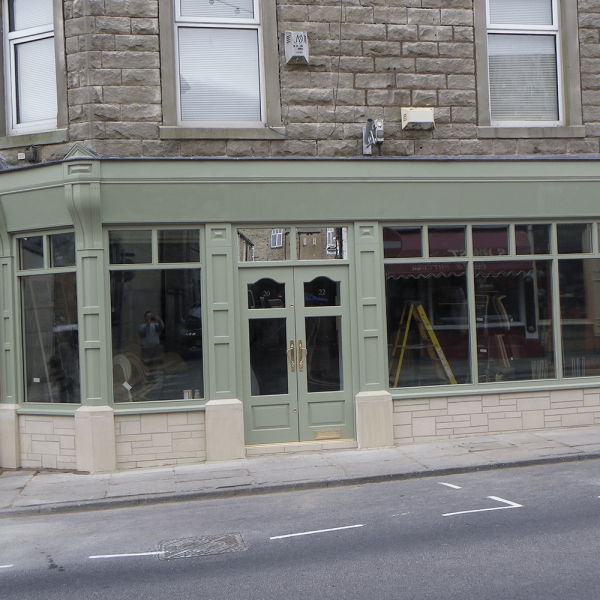 Commercial : Shopfront : Barnoldswick