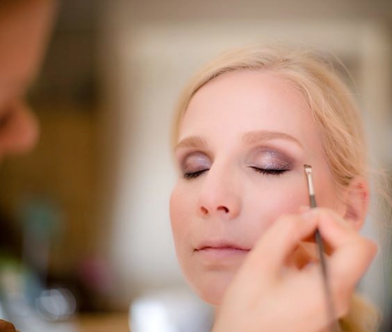 julie-smet-professioneel-mua-makeup-artist-vistagiste-sint-niklaas-waasland-vlaanderen-workshop-beauty-photoshoot-bridal-bruidsmakeup