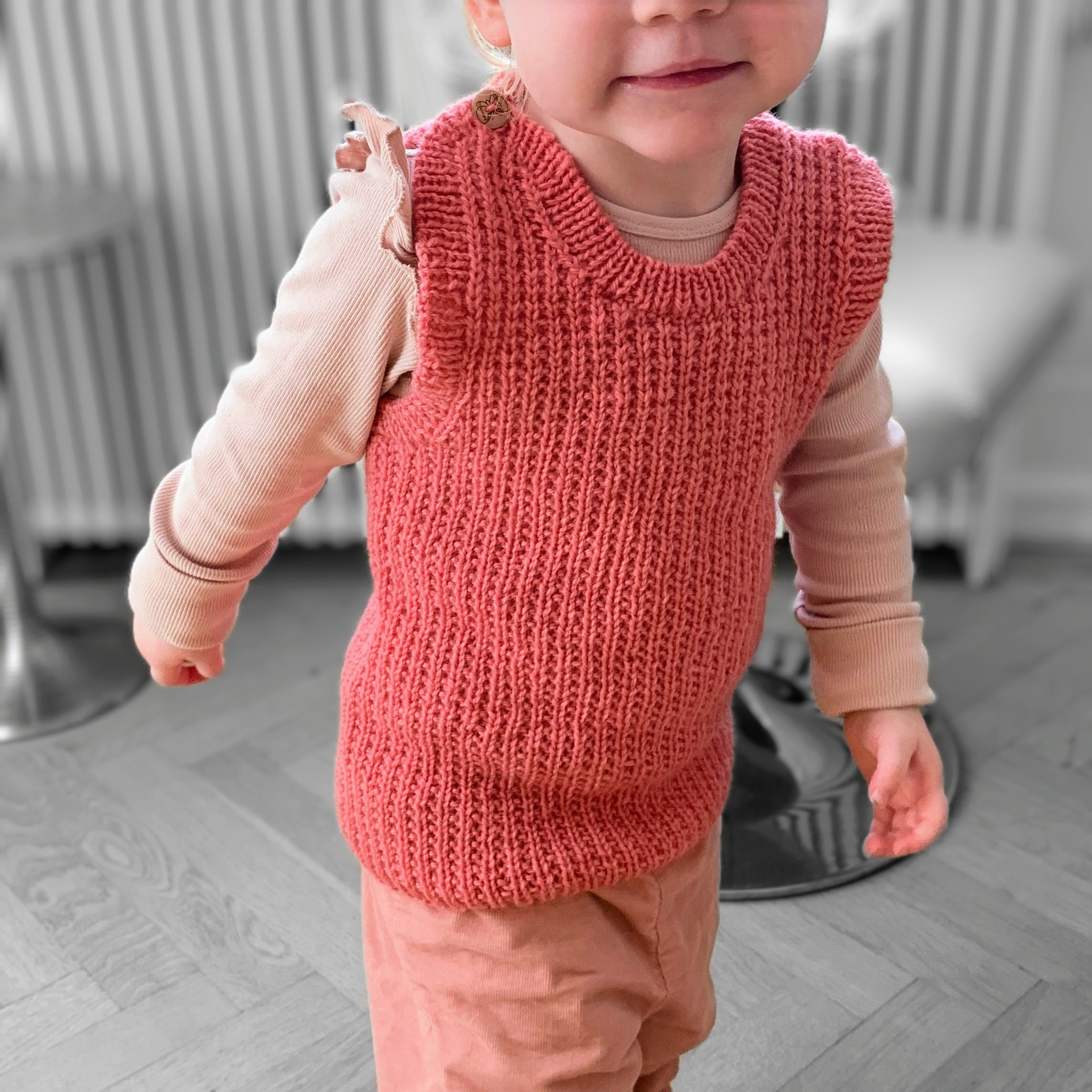 Strikkeopskrift baby vest