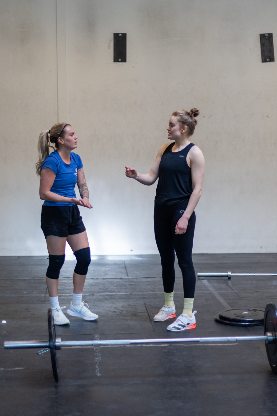 What is HYROX: The Ultimate Fitness Race for CrossFit Enthusiasts, what is hyrox, hyrox stations, hyrox race format