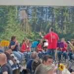Musi­ka­li­sche Umrah­mung des Wald­fests in Dietingen