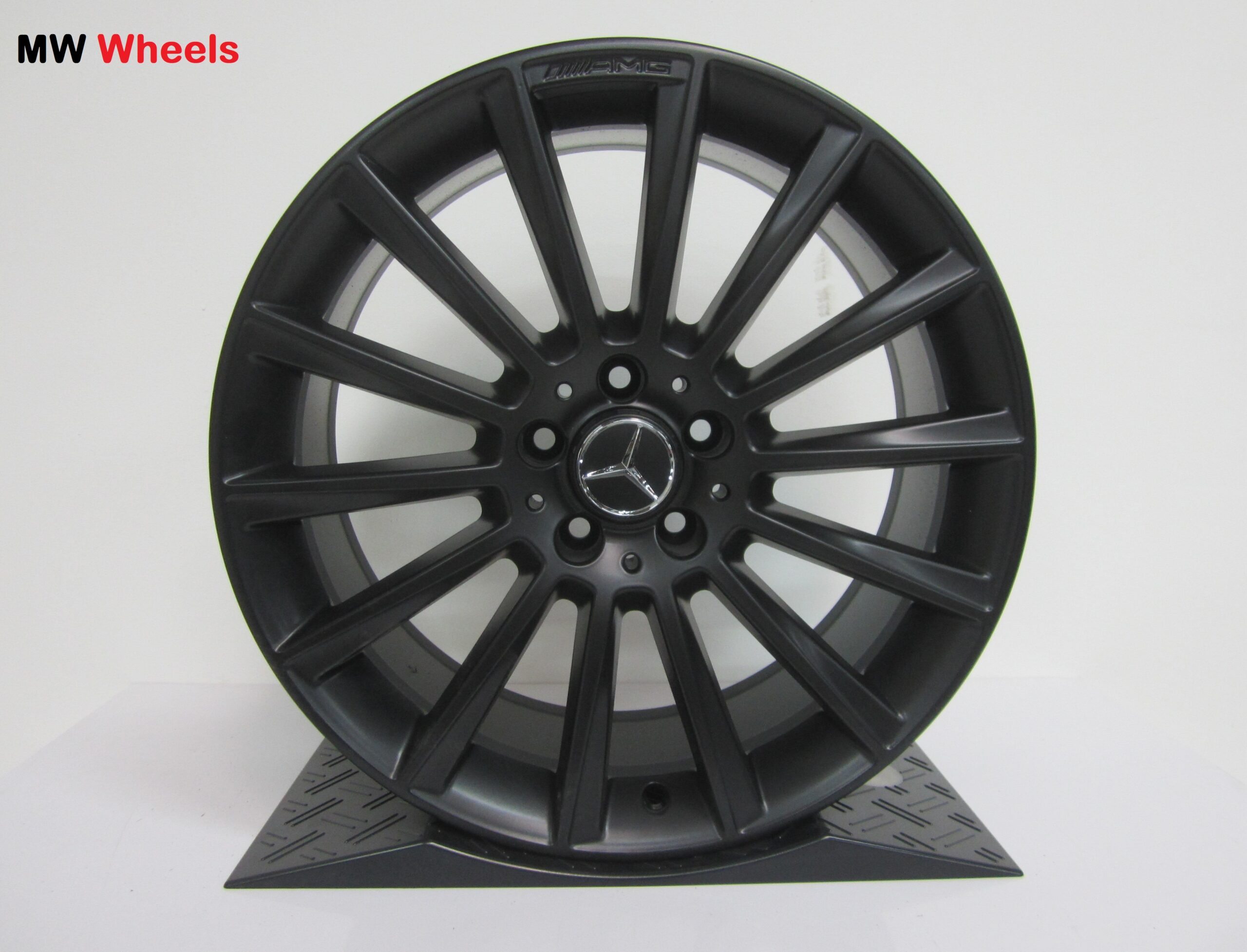 Originele Mercedes 19 inch AMG velgen C Klasse W205 - Origineel gebruikte