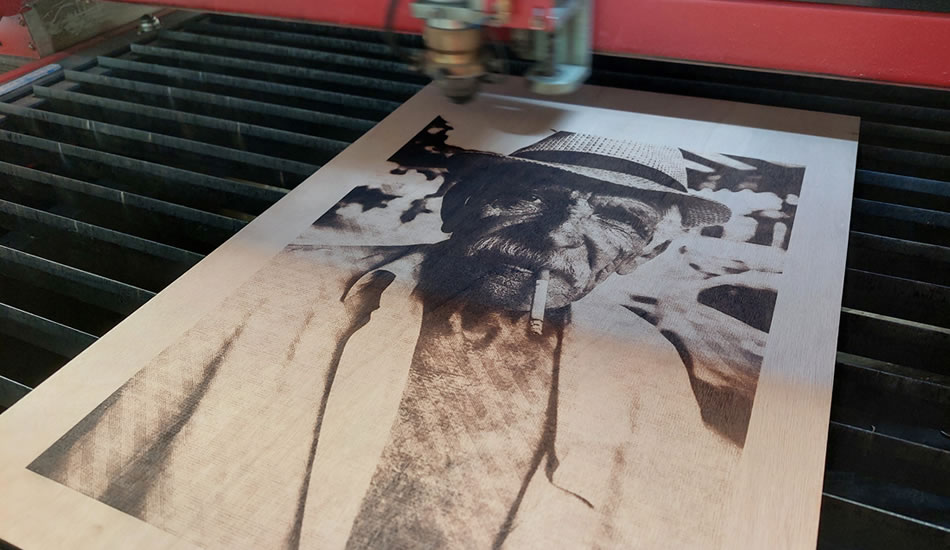 photogravure sur bois - gravure laser - bruxelles