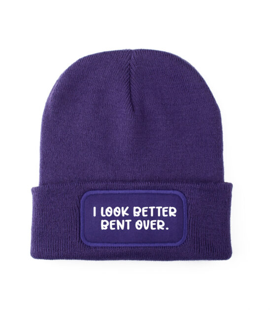 I look better bent over, I look better bent over beanie, I look better bent over muts, sexy statement muts, grappige muts, sportieve beanie, gym fashion, flirterige kleding, cadeau voor gym fanaten