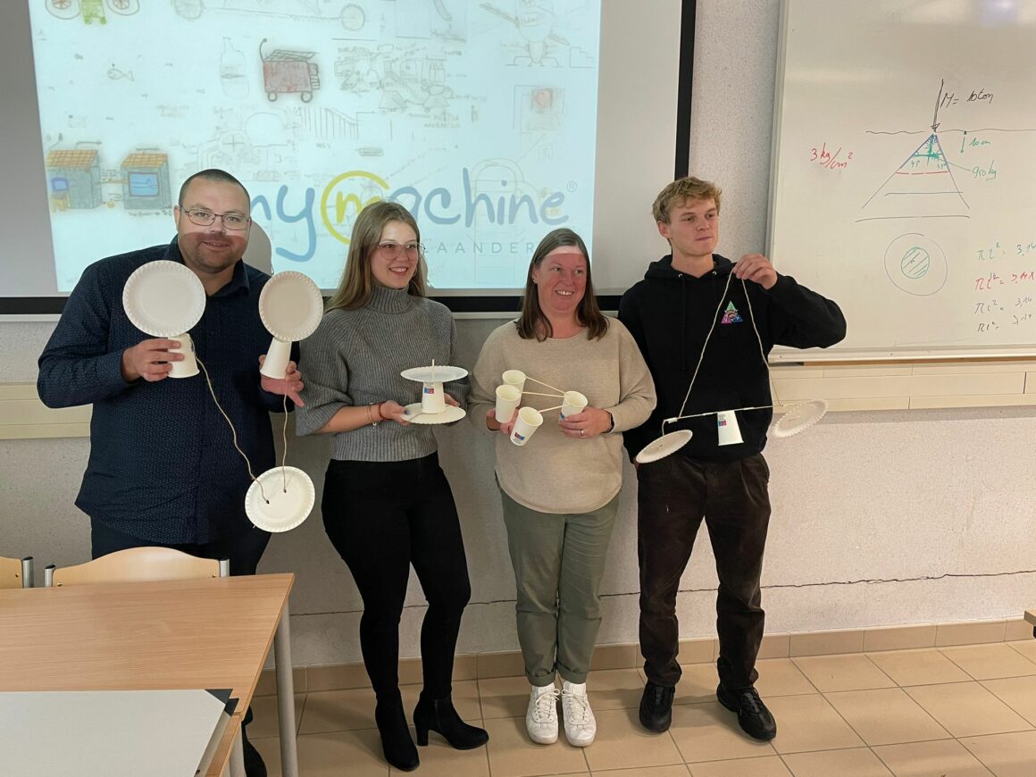Kick-Off My Machine 2022-2023 team 8 Kick-Off My Machine 2022-2023 team 8