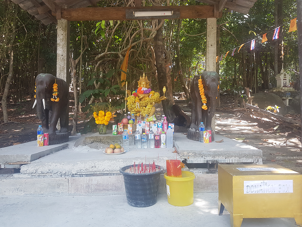 koh lipe religion