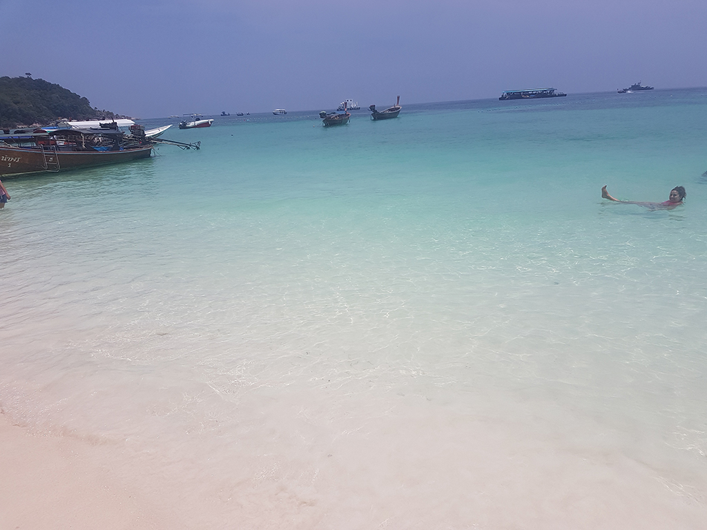 pattaya beach Lipe