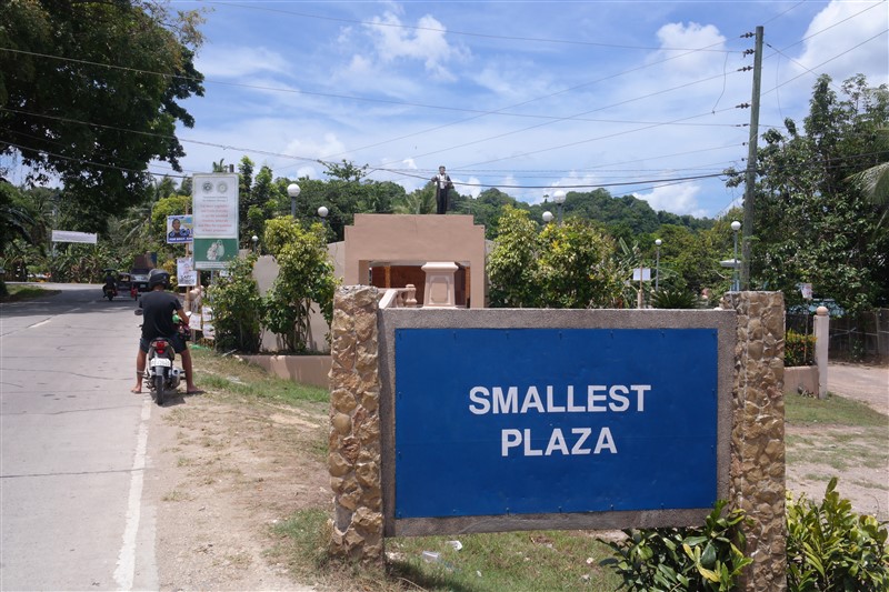 smallest plaza guimaras