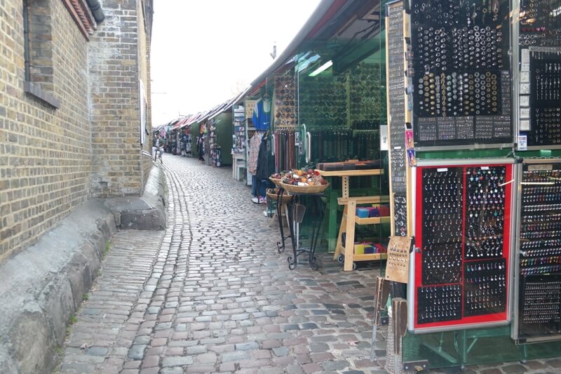 london shopping alleys