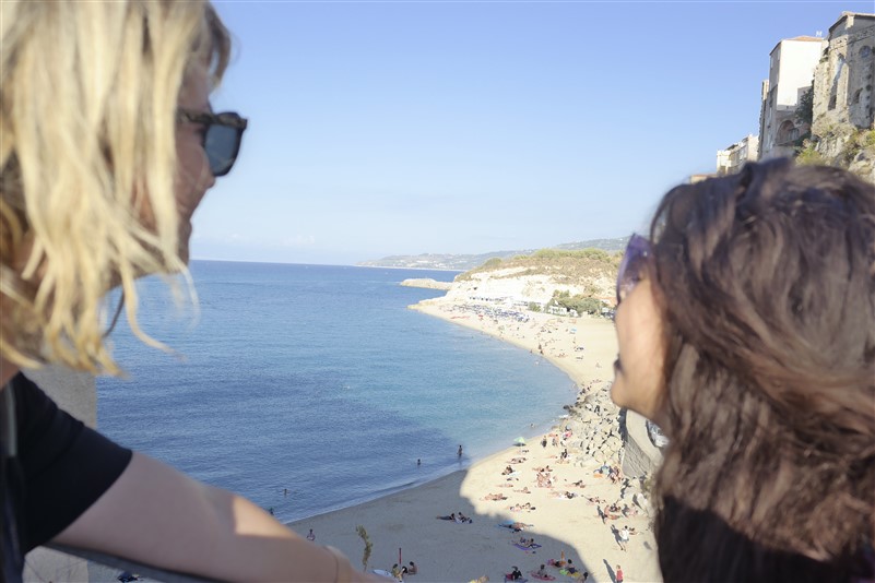 tropea beach selfie