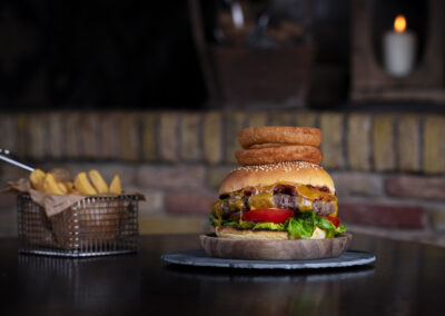 Nadorst-restaurant-feestlocatie-uitspanning-diner-lunch-burger-hamburger-friet-patat