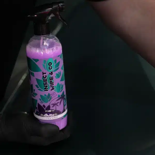 Alternative view of Nanolex Insect Wipe and Go