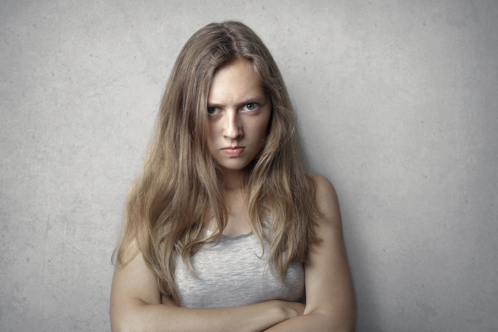 woman in gray tank top