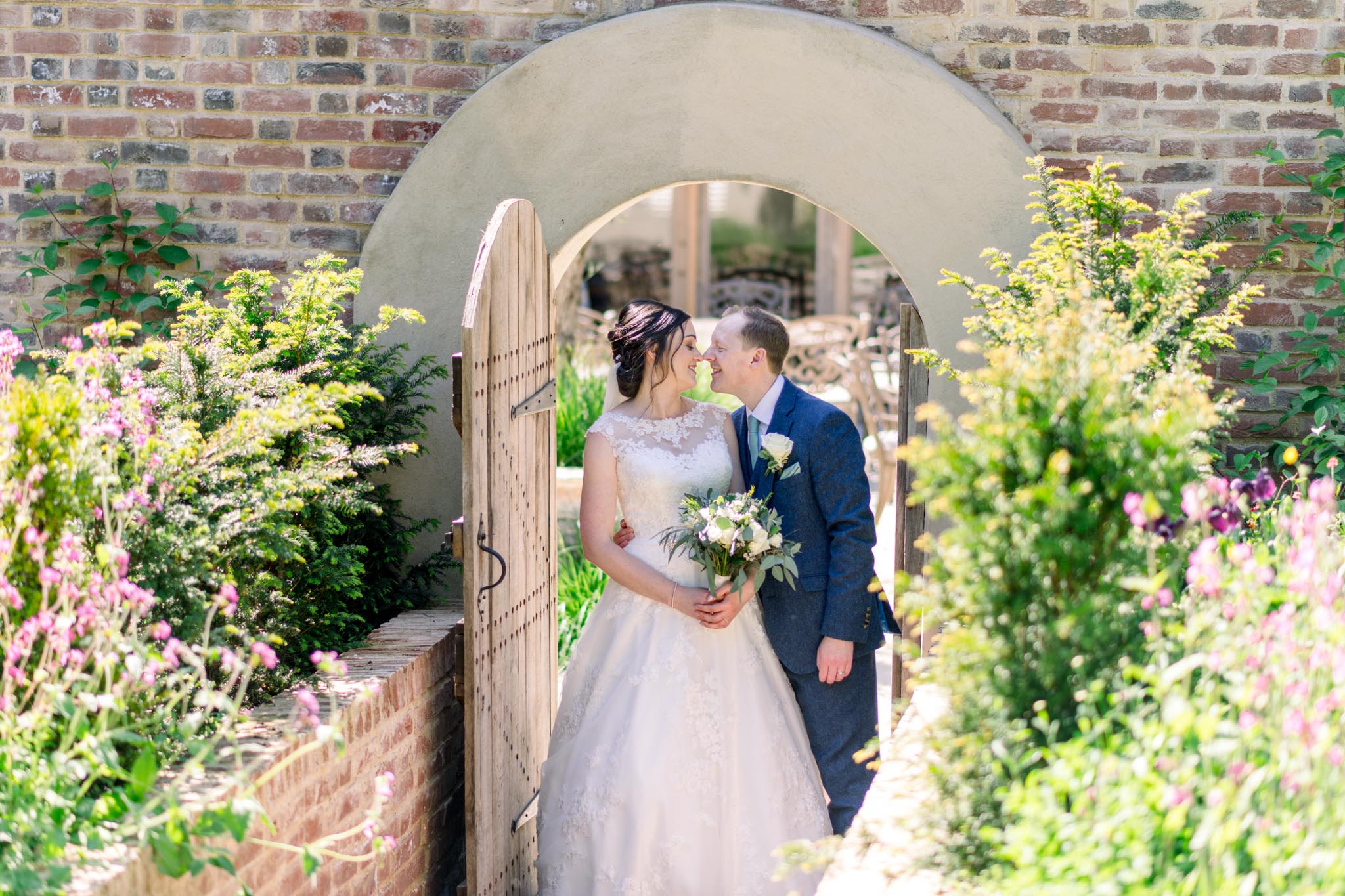 https://usercontent.one/wp/www.natalieandmax.co.uk/wp-content/uploads/2022/06/JD-Coltsfoot-Wedding-Photography-by-Natalie-and-Max-Photo-and-Films-379.jpg?media=1711985334