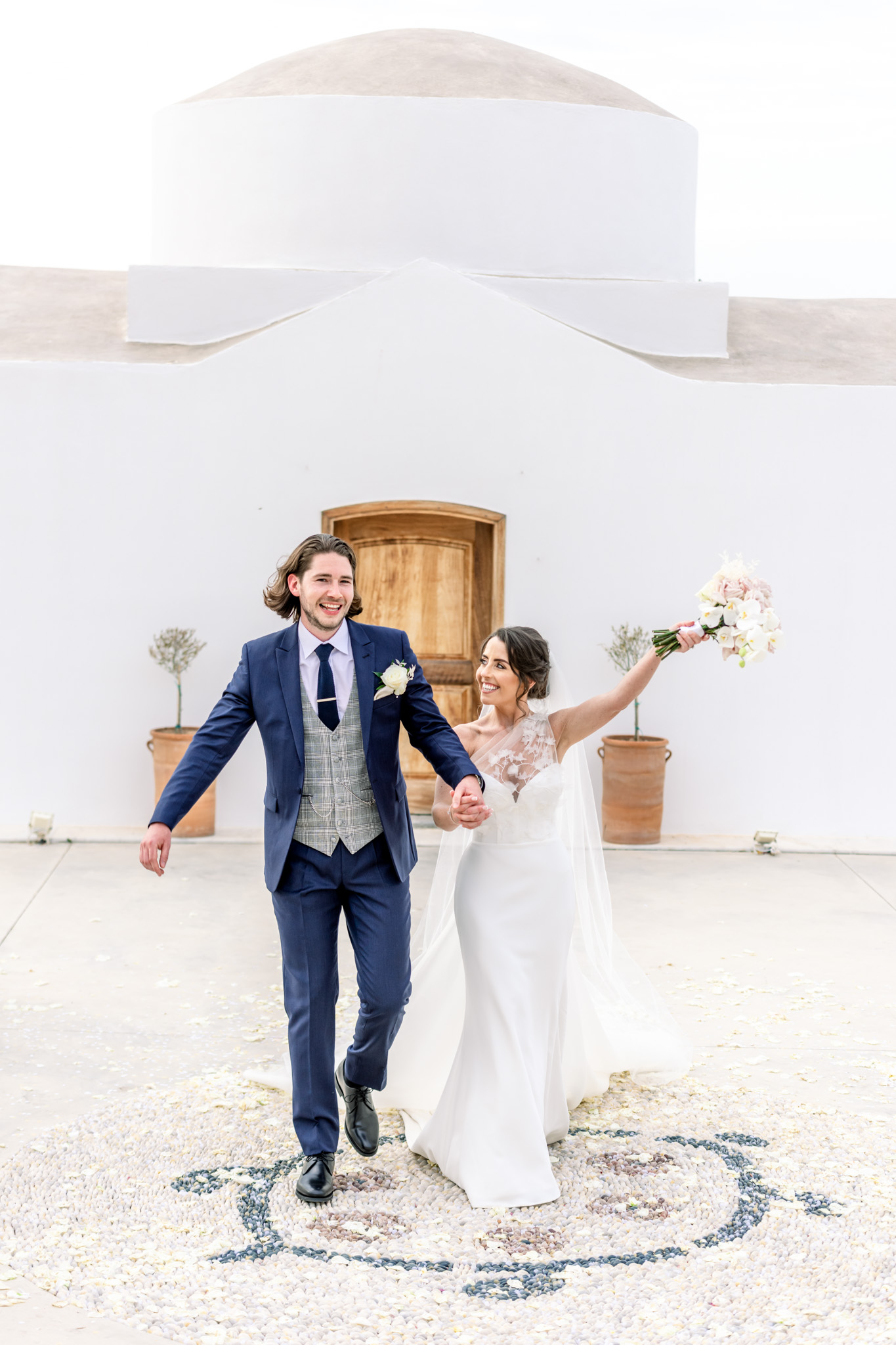 https://usercontent.one/wp/www.natalieandmax.co.uk/wp-content/uploads/2022/06/KN-Ktima-Lindos-Wedding-Photography-by-Natalie-and-Max-Photo-and-Films-578.jpg?media=1711985334