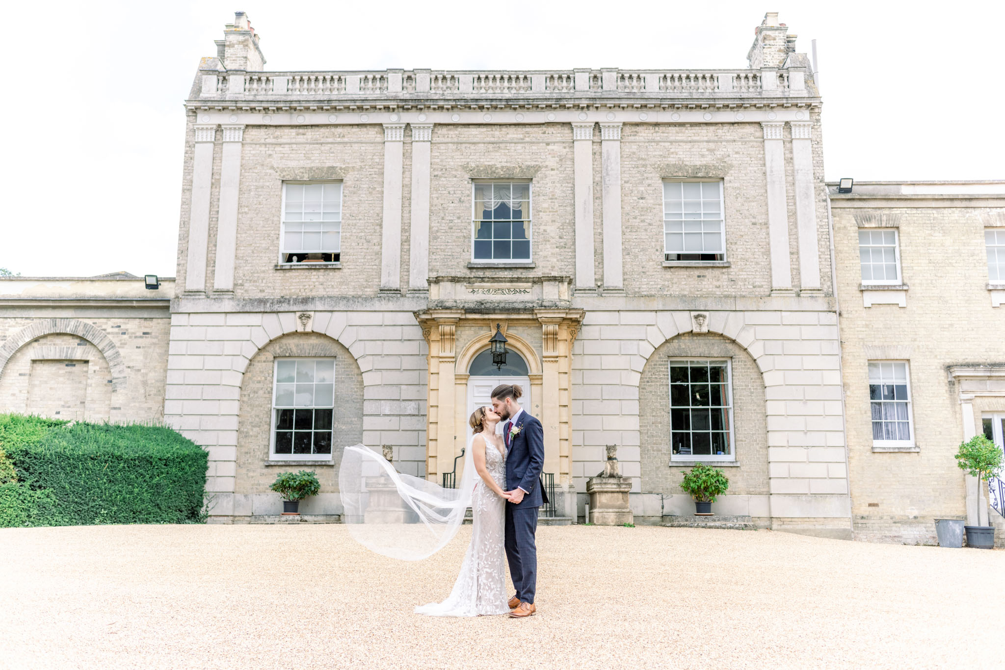 https://usercontent.one/wp/www.natalieandmax.co.uk/wp-content/uploads/2022/09/L-J-Natalie-and-Max-Photo-and-Films-Hatfield-Place-Wedding-Photography-565.jpg?media=1711985334
