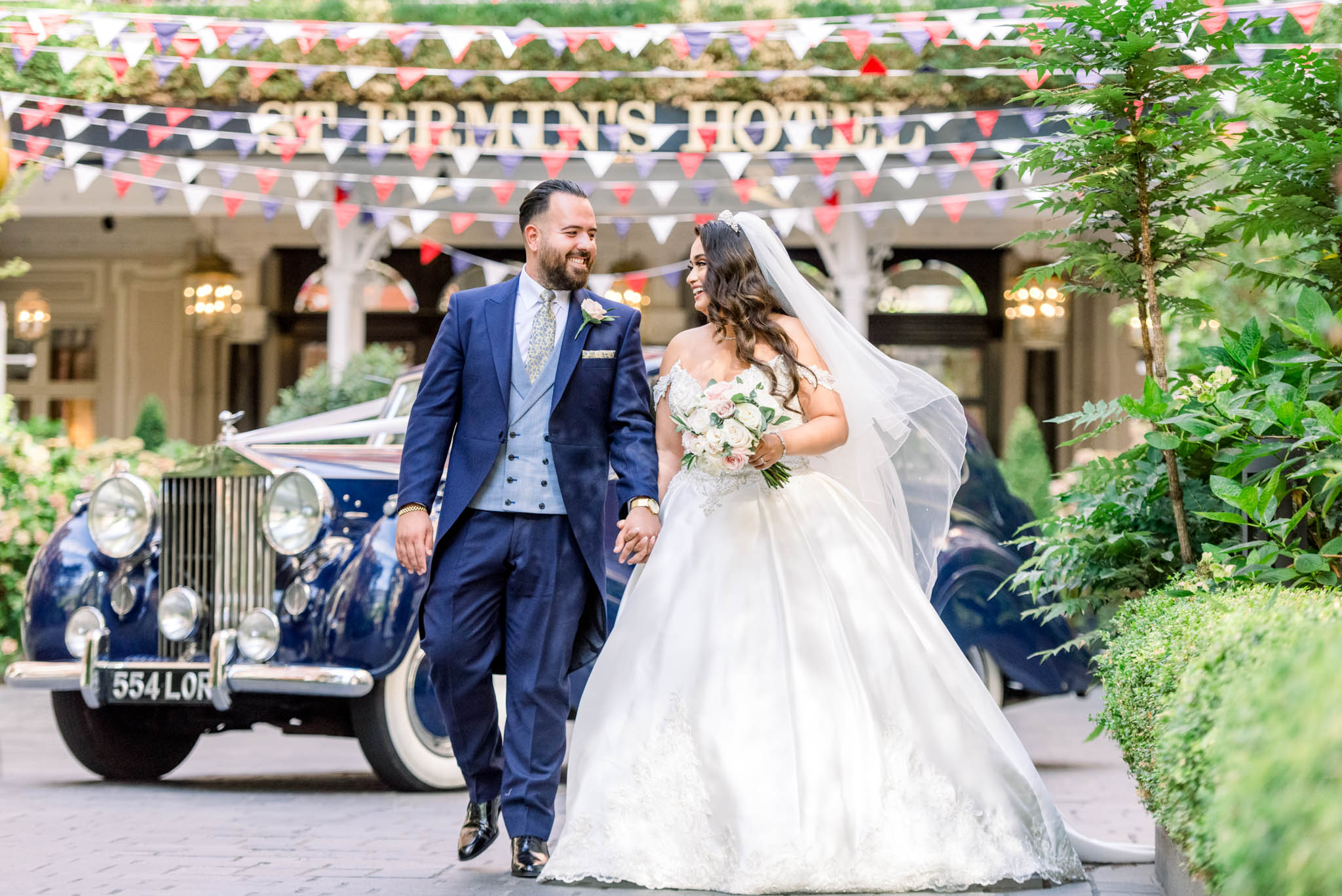 https://usercontent.one/wp/www.natalieandmax.co.uk/wp-content/uploads/2022/09/S-J-Natalie-and-Max-Photo-and-Films-St.-Ermins-Hotel-Wedding-Photography-480.jpg?media=1654418125