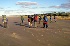 Lønstrup-Skagen.-Ad-stranden-i-blæst