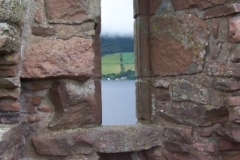 Loch-Nes-set-fra-Urquart-Castle-Skotland