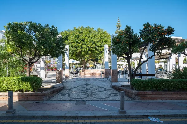 Nerja, Plaza Cantarero