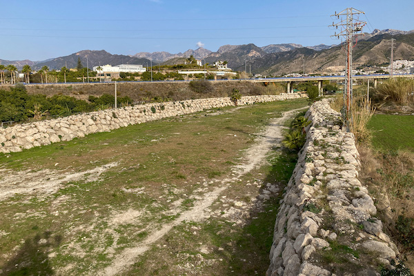 dry stretch, rio Chillar, Nerja