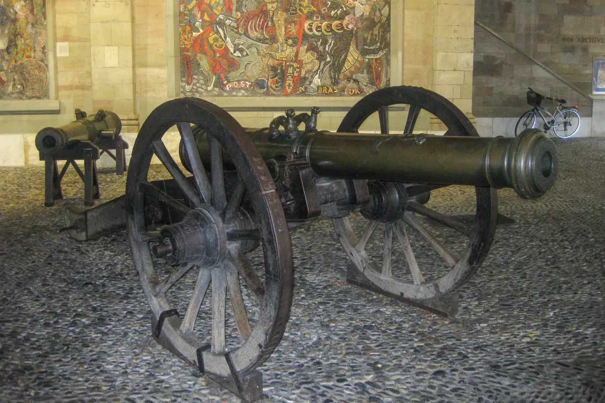 Geneva cannon