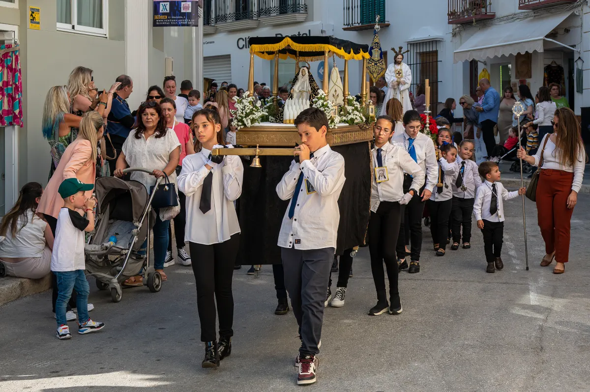 Easter thrones procession in Nerja 2