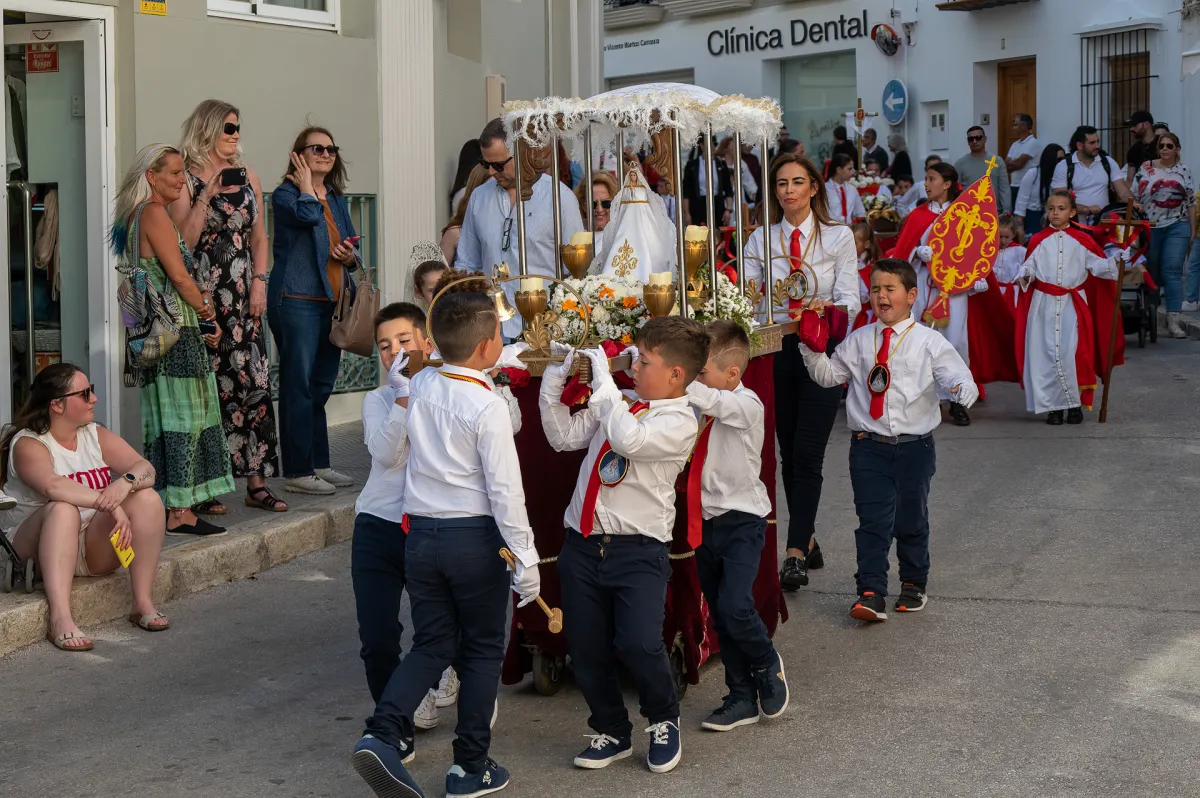 Easter thrones procession in Nerja 6