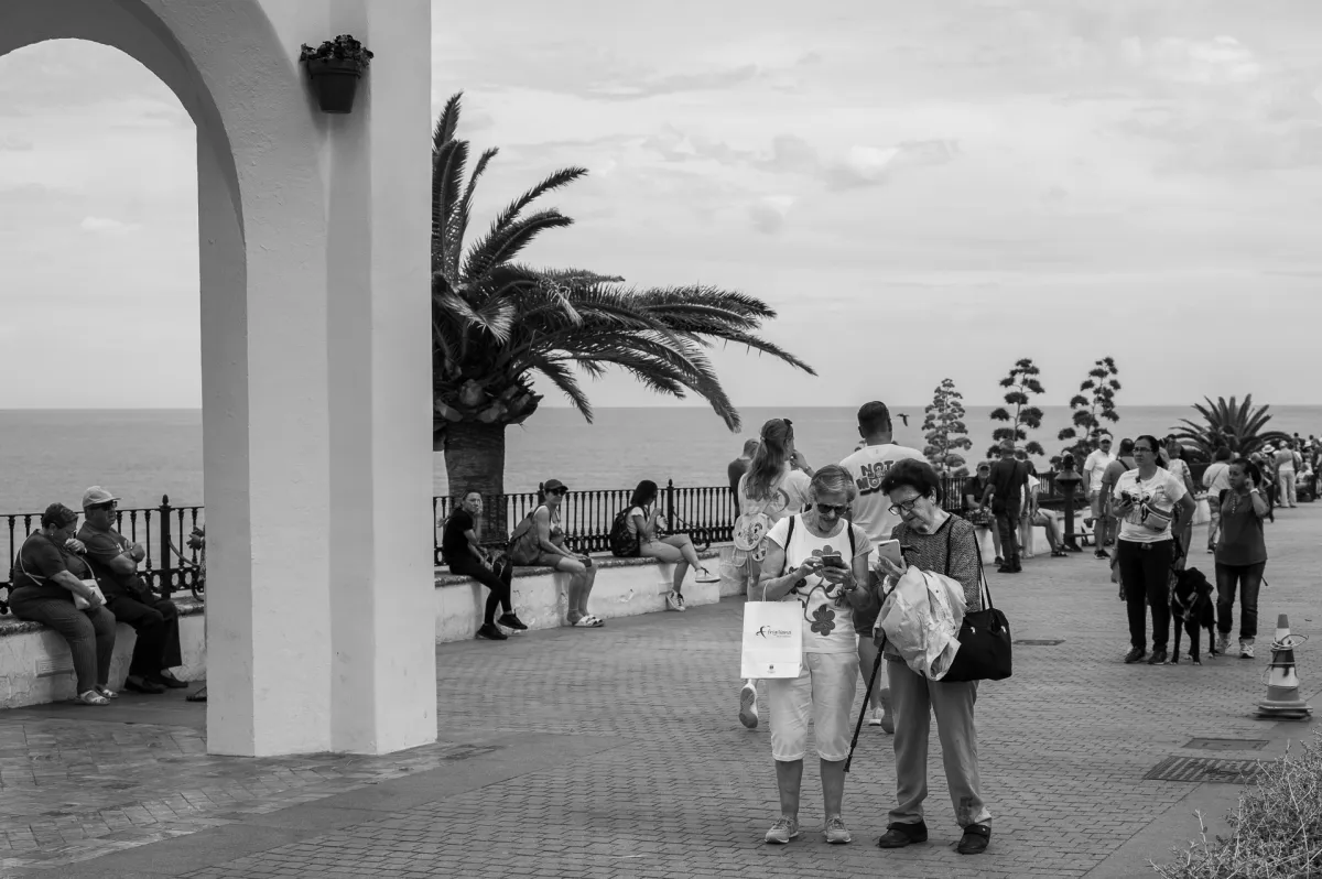 phone time, Nerja