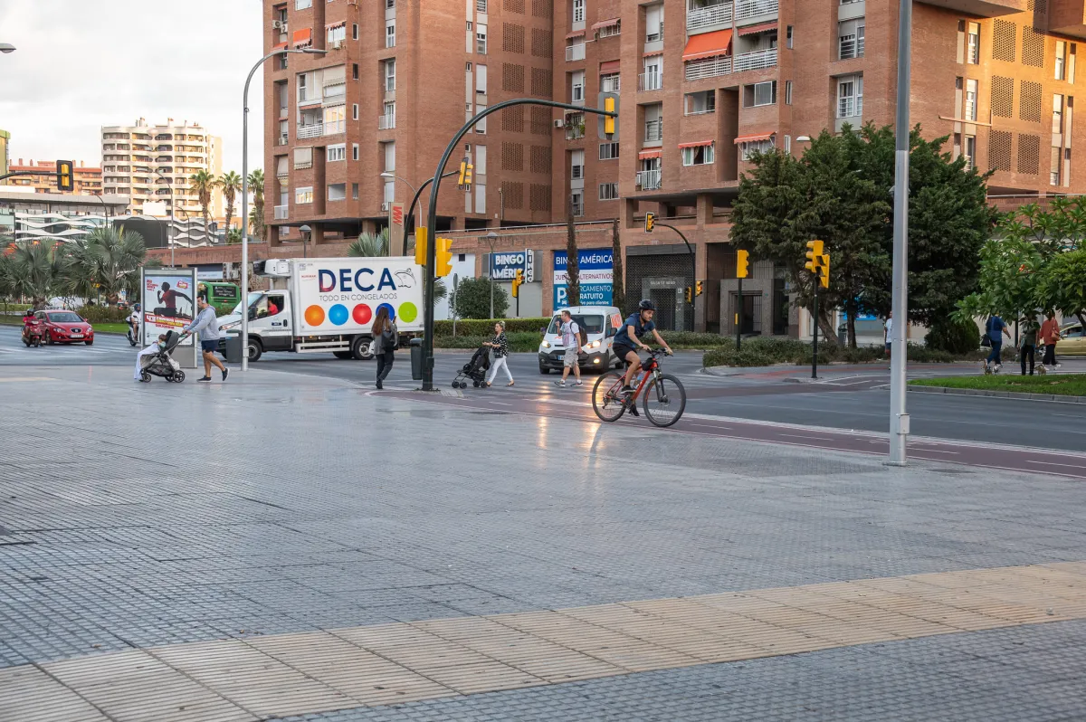 Malaga crossing, bike