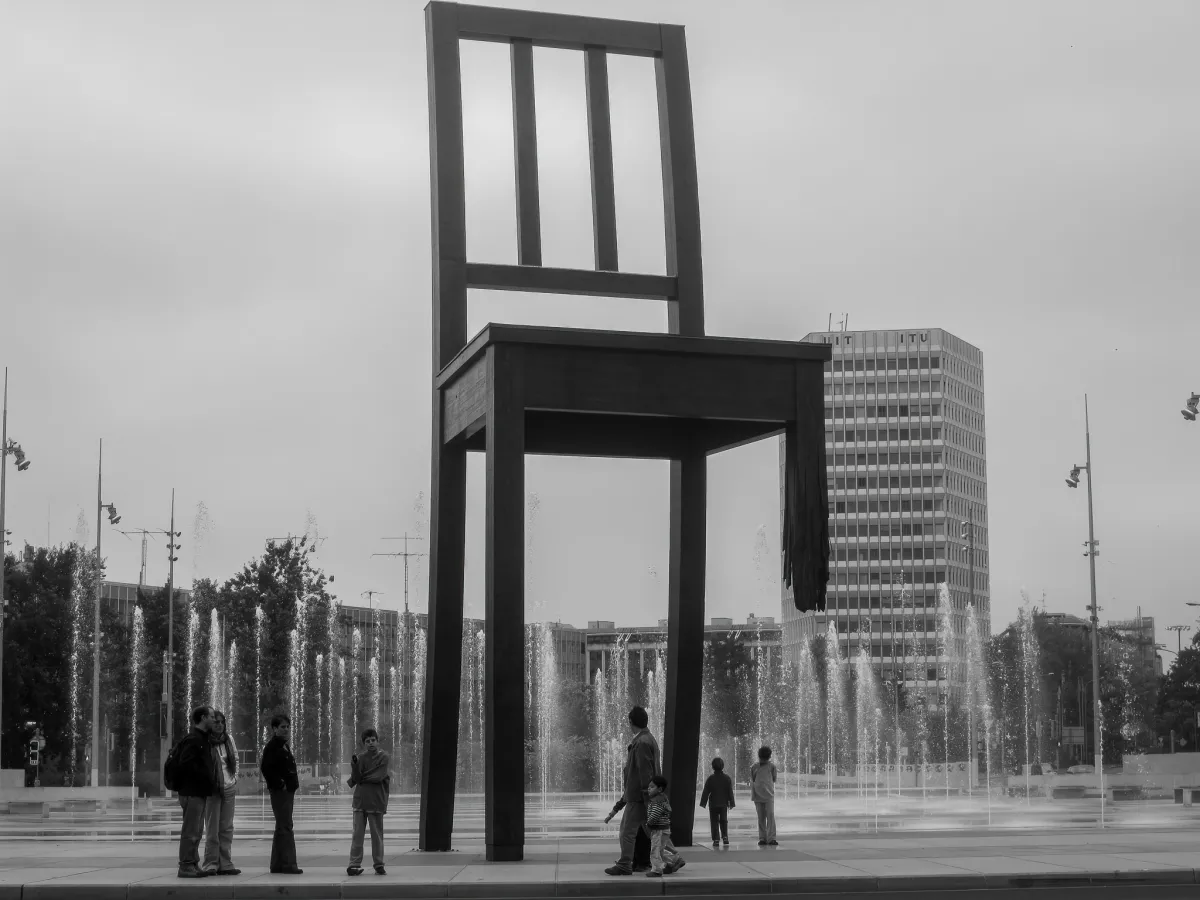 Broken Chair, Geneva