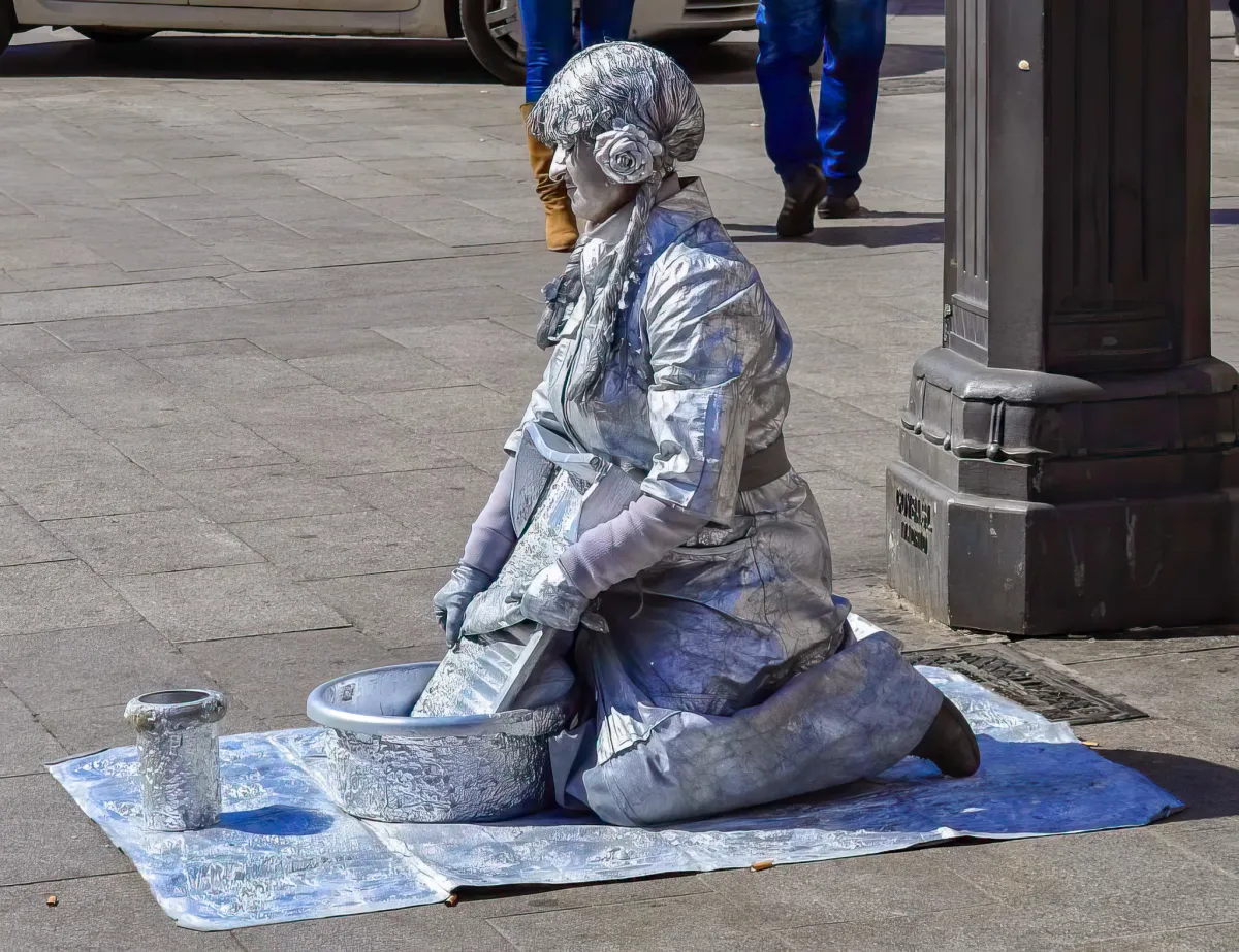 Living statue 3